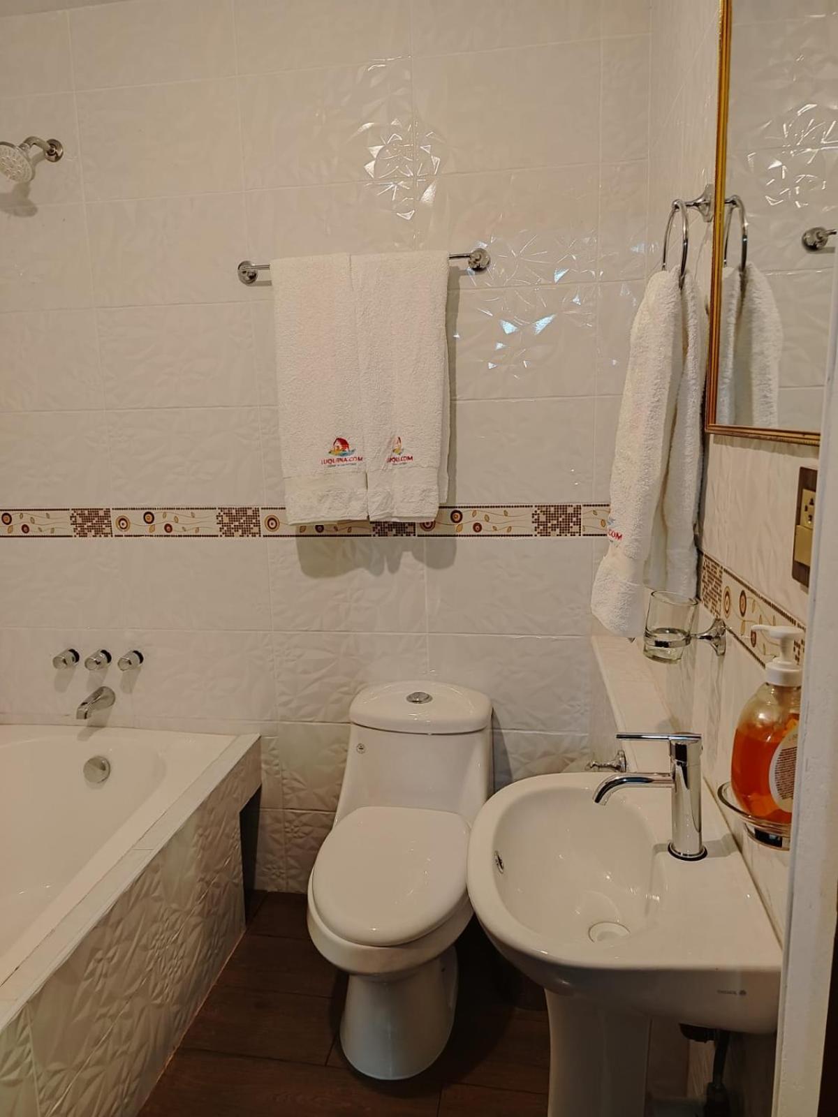 Luquina Utama Lodge Dış mekan fotoğraf