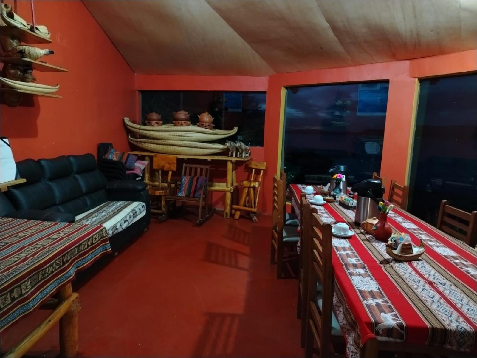 Luquina Utama Lodge Dış mekan fotoğraf